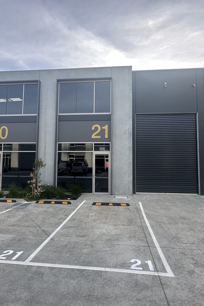 21/4 Joyce Court Coburg North VIC 3058