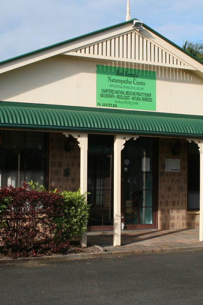 Shop 5/220 Walker St Svensson Heights QLD 4670