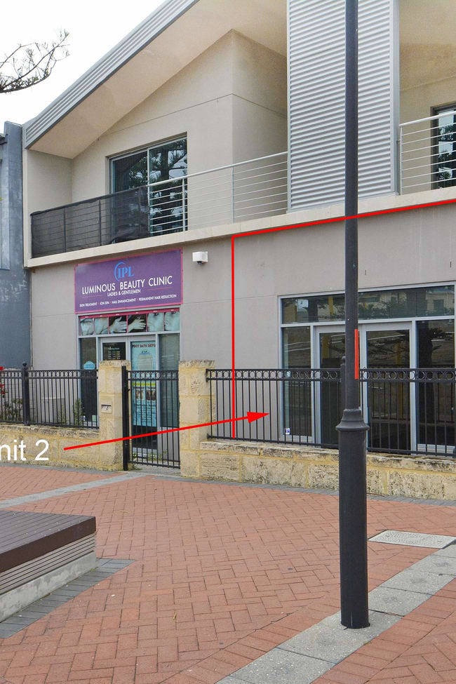 2/4 Bouvard Walk Clarkson WA 6030