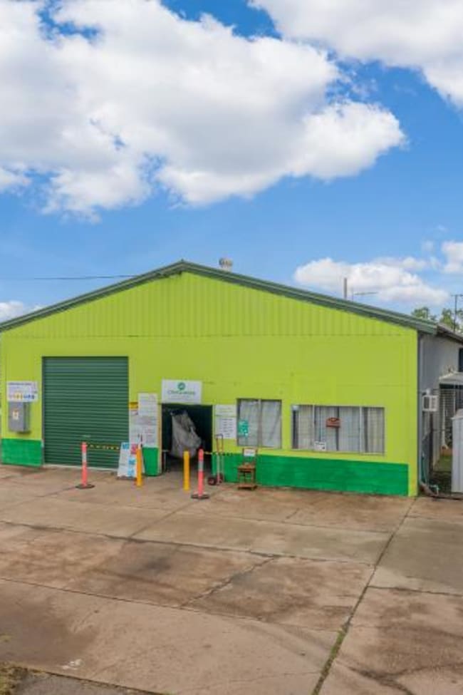 Unit/12 Littlefield St Blackwater QLD 4717