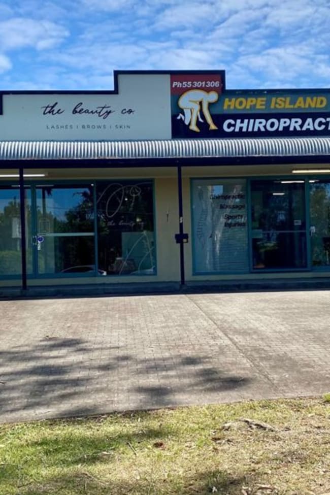 65 Crescent Ave Hope Island QLD 4212