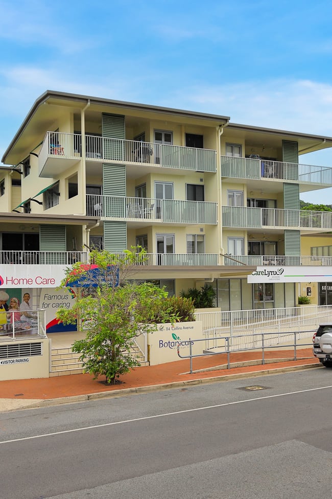24/110-114 Collins Avenue Edge Hill QLD 4870
