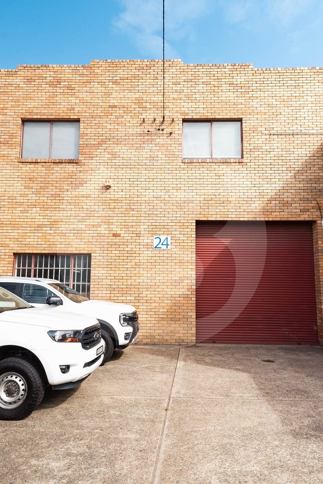 24 BERRY STREET Clyde NSW 2142