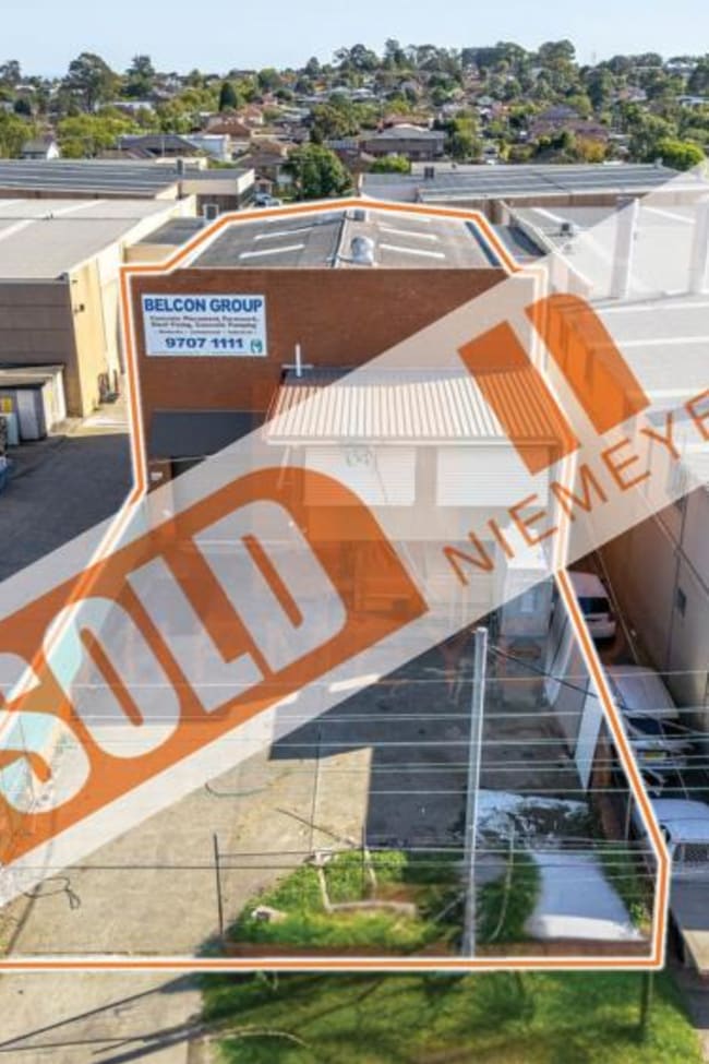Warehouse/Office/24 Claremont Avenue Greenacre NSW 2190