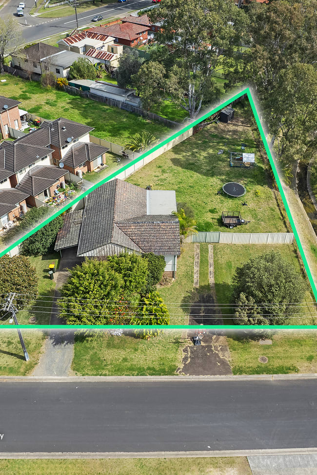 21 James Street Ingleburn NSW 2565
