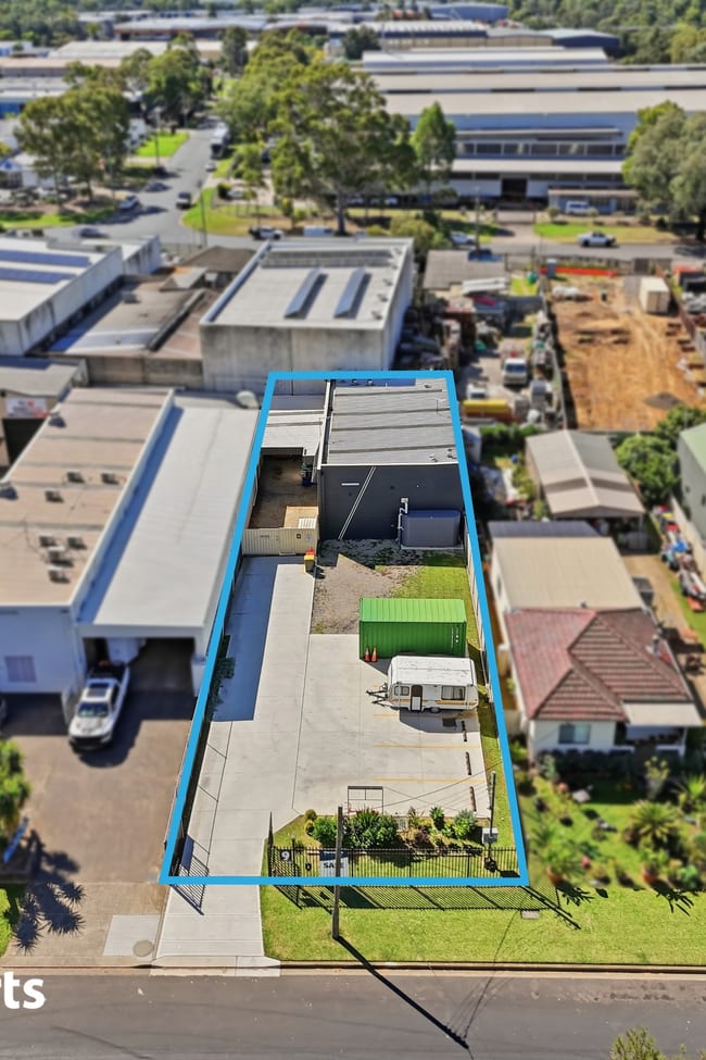 9 Louise Avenue Ingleburn NSW 2565