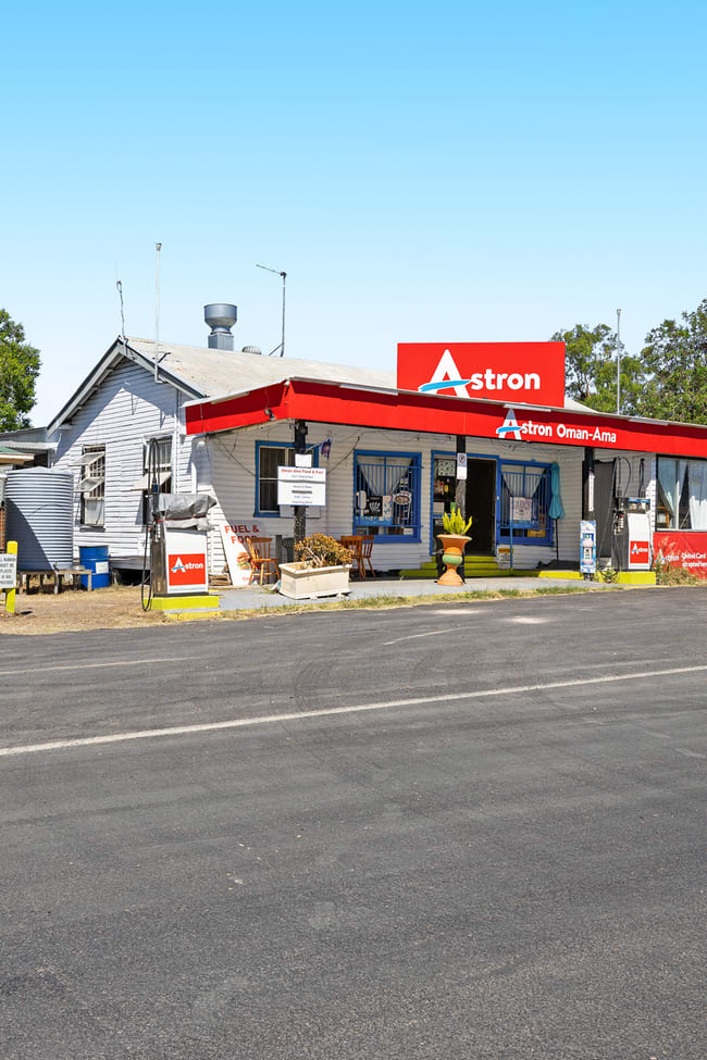 Lot 2 Cunningham Highway Oman Ama QLD 4352 Lot 2 Cunningham Highway Oman Ama QLD 4352