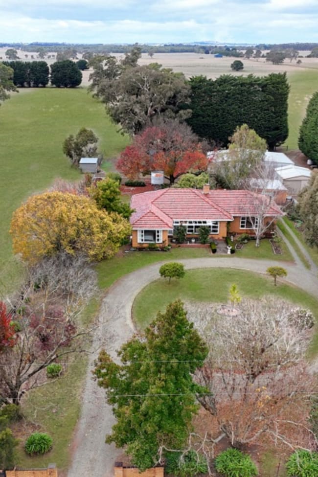 250 Church Road Yulecart VIC 3301