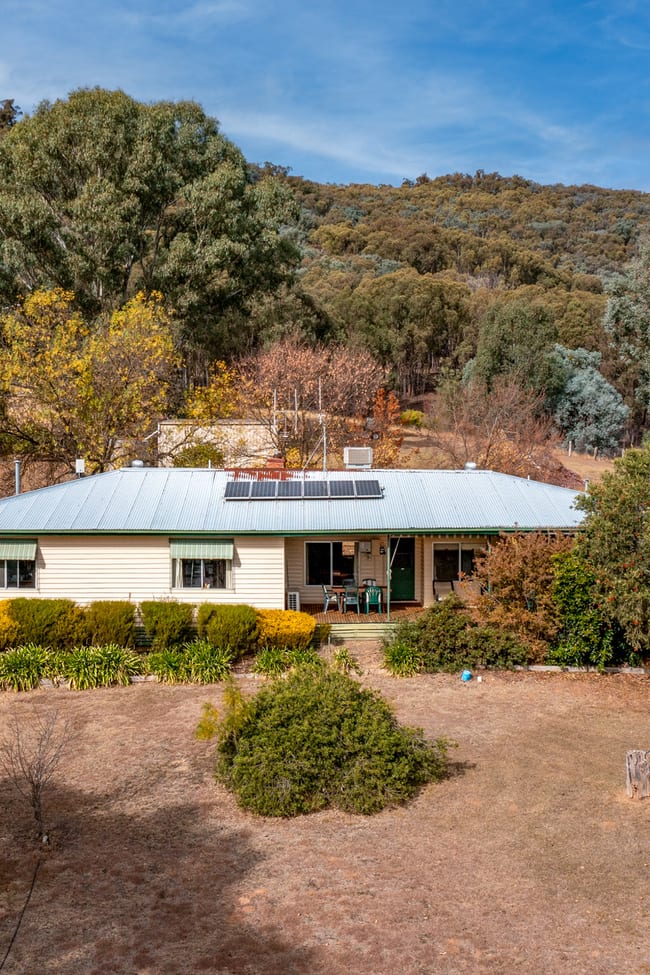 111 Gibbs Lane Moyhu VIC 3732 111 Gibbs Lane Moyhu VIC 3732