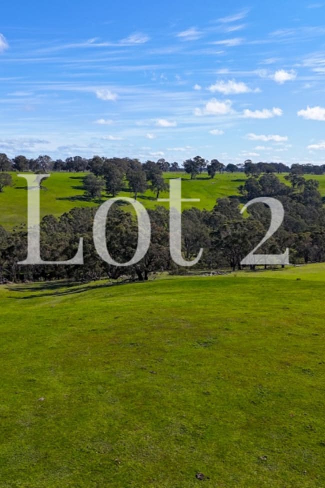 2A/642 Careys Road Nareen VIC 3315