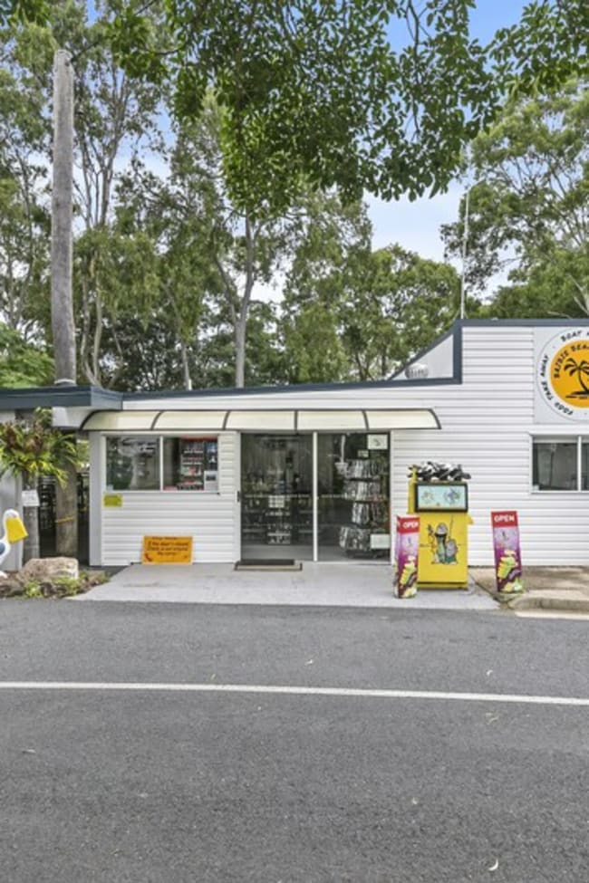 23 Kal-ma-kuta Drive Sandstone Point QLD 4511