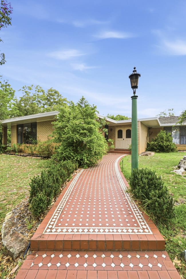 49 Lang Drive Bolwarra Heights NSW 2320