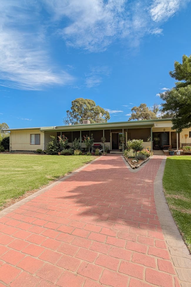 106 Begelhole Road Murrabit VIC 3579 106 Begelhole Road Murrabit VIC 3579