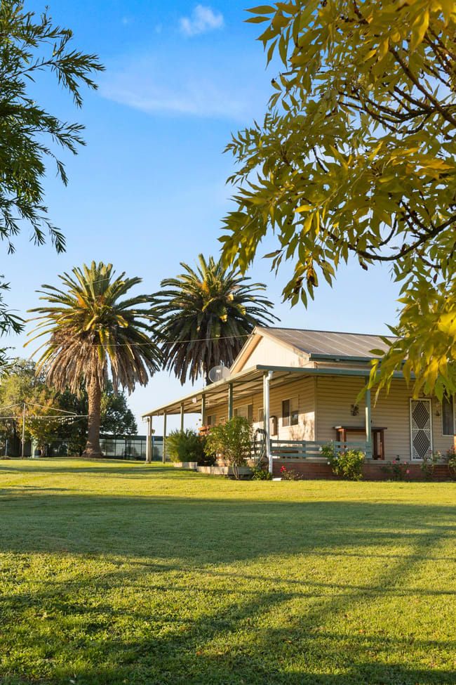 126 Woodlands Road Young NSW 2594