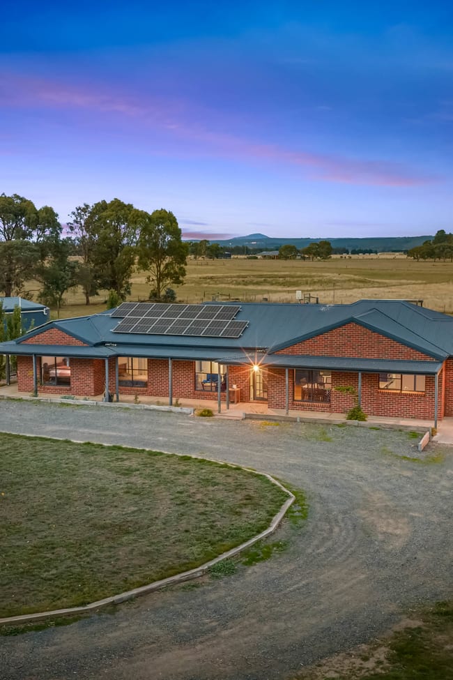 211 Tom Jones Road Ross Creek VIC 3351