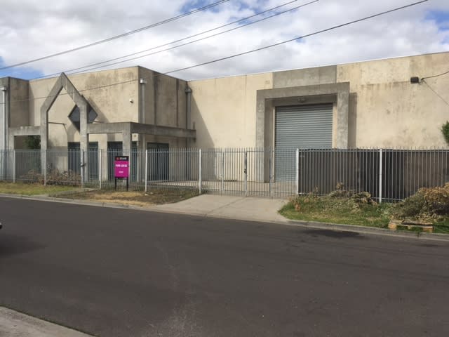 18 Cromer Ave Sunshine North VIC 3020 18 Cromer Ave Sunshine North VIC 3020