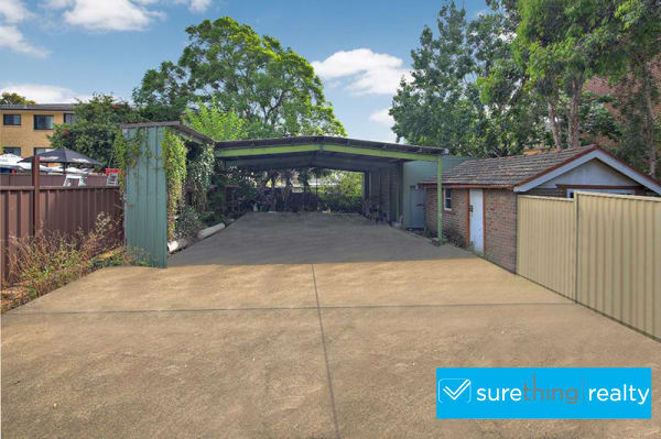 Deakin Street Silverwater NSW 2128 Deakin Street Silverwater NSW 2128