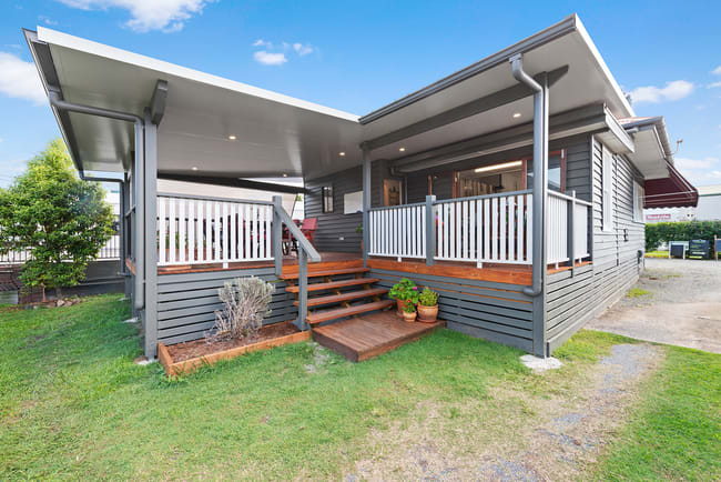 40 Currumbin Creek Road Currumbin Waters QLD 4223