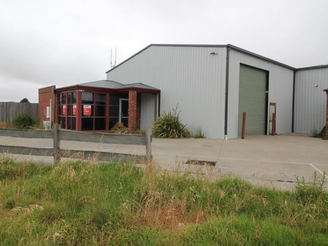 Unit 1/67-69 Station Street Koo Wee Rup VIC 3981 Unit 1/67-69 Station Street Koo Wee Rup VIC 3981
