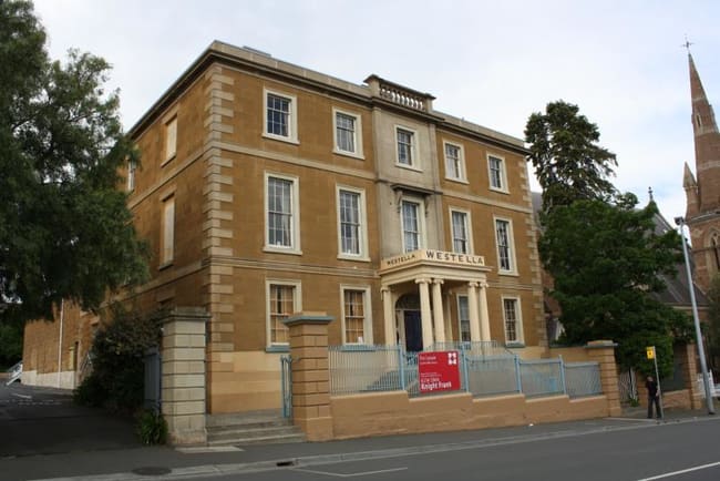 Ground Suite 4/181 Elizabeth Street Hobart TAS 7000 Ground Suite 4/181 Elizabeth Street Hobart TAS 7000