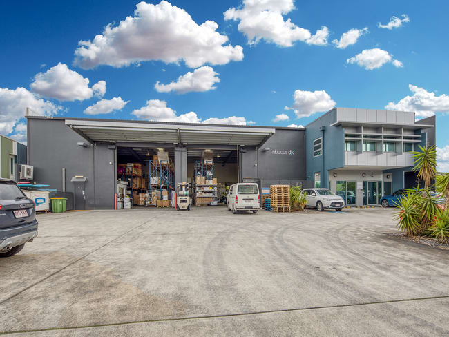 9 University Drive Meadowbrook QLD 4131 9 University Drive Meadowbrook QLD 4131