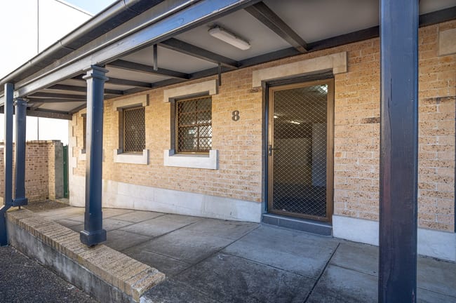 Suite 8/67 Jacaranda Avenue Bradbury NSW 2560 Suite 8/67 Jacaranda Avenue Bradbury NSW 2560