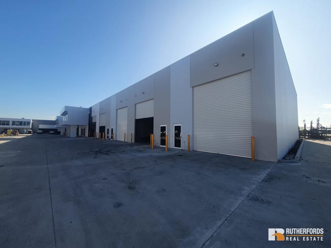 24-26/45 Bunnett Street Sunshine North VIC 3020 24-26/45 Bunnett Street Sunshine North VIC 3020