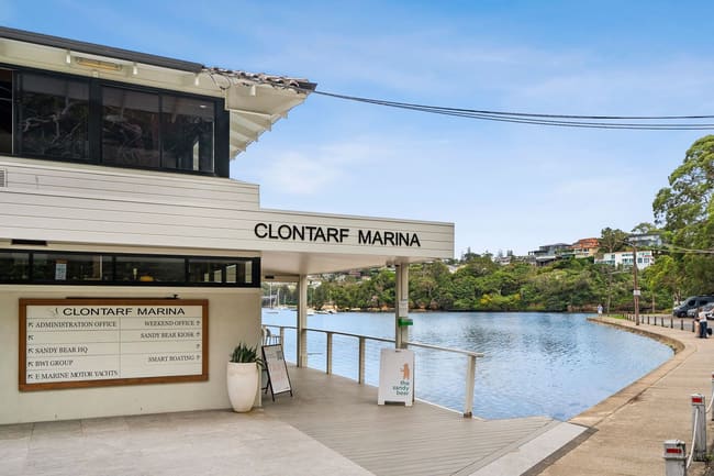 2/1 Sandy Bay Road Clontarf NSW 2093