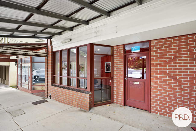 511 Warrenheip St Buninyong VIC 3357 511 Warrenheip St Buninyong VIC 3357