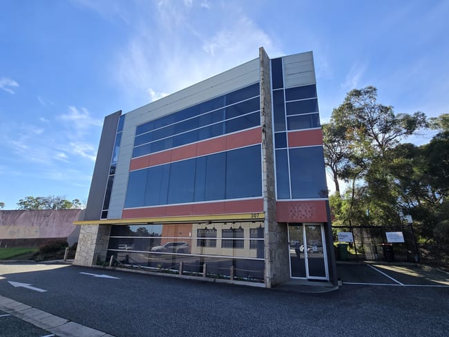 2/307 Maroondah Highway Ringwood VIC 3134 2/307 Maroondah Highway Ringwood VIC 3134