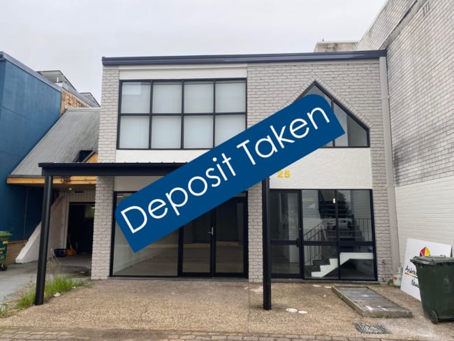 1/25 Merrion Way Cardiff NSW 2285 1/25 Merrion Way Cardiff NSW 2285