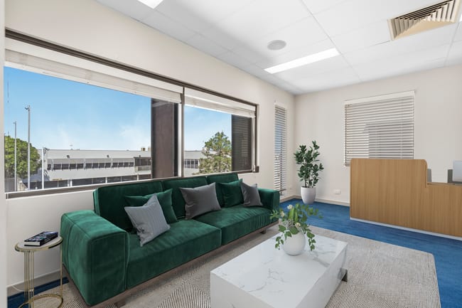 3B/3352 Pacific Highway Springwood QLD 4127 3B/3352 Pacific Highway Springwood QLD 4127