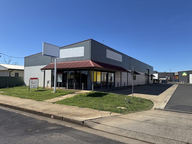 166 Fitzroy Street Dubbo NSW 2830 166 Fitzroy Street Dubbo NSW 2830