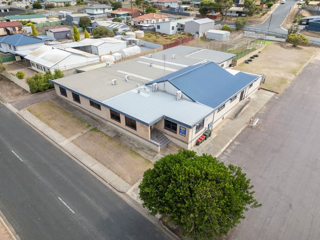 44 Tennant Street Port Lincoln SA 5606 44 Tennant Street Port Lincoln SA 5606