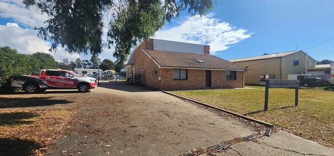 13 Kirkclady Street South Bathurst NSW 2795 13 Kirkclady Street South Bathurst NSW 2795