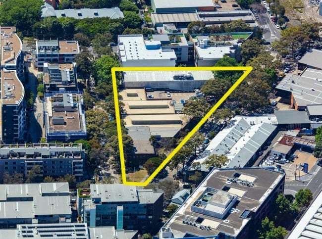 244 Young Street Waterloo NSW 2017 244 Young Street Waterloo NSW 2017