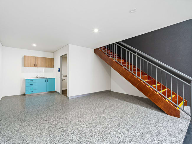 4/240 New Cleveland Road Tingalpa QLD 4173