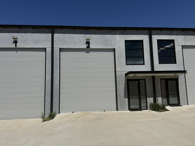 Unit 2, 32 Kalaroo Road Redhead NSW 2290