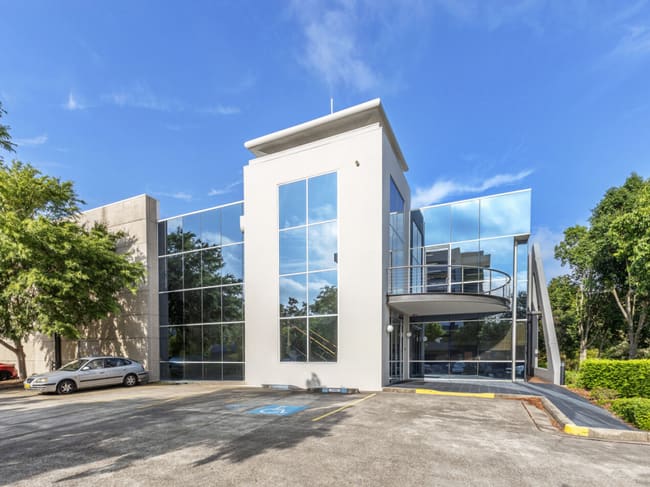 1/10 Inglewood Place Norwest NSW 2153 1/10 Inglewood Place Norwest NSW 2153
