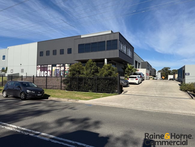 1/80 Jedda Road Prestons NSW 2170 1/80 Jedda Road Prestons NSW 2170