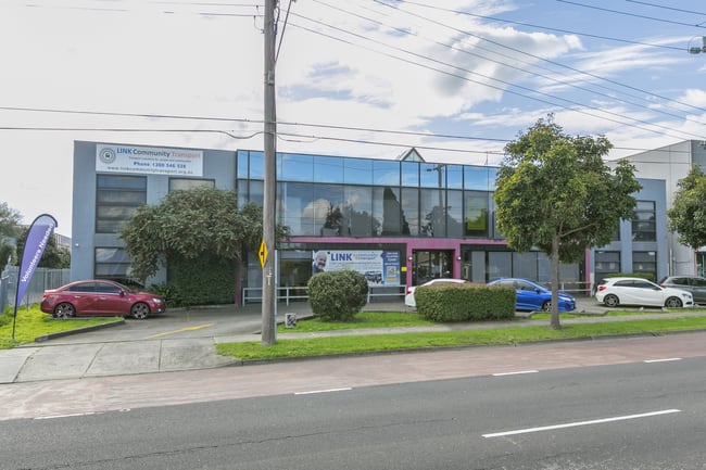 62 Keon Parade Thomastown VIC 3074 62 Keon Parade Thomastown VIC 3074