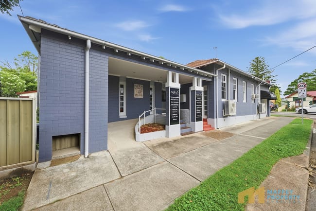 7a Belmore Road Lorn NSW 2320