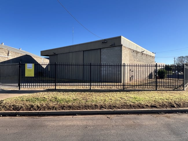 6 Ebert Street Griffith NSW 2680 6 Ebert Street Griffith NSW 2680