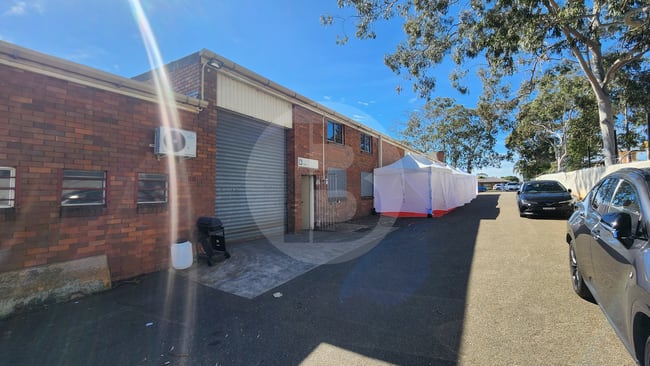 8/22 ORAMZI ROAD Girraween NSW 2145