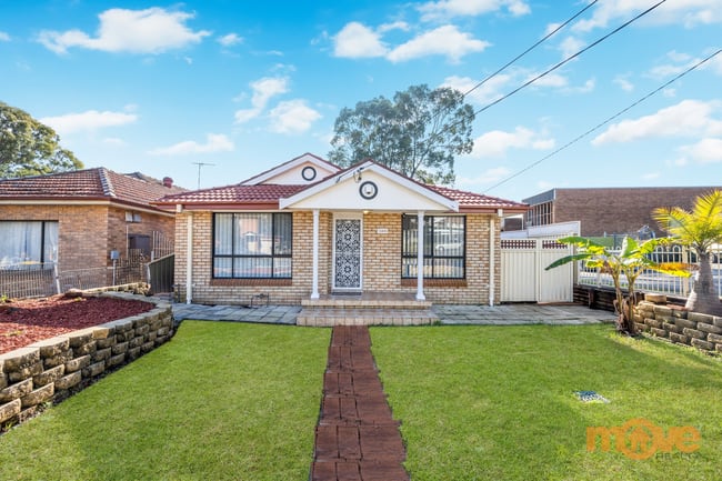 1 Gilba Road Pendle Hill NSW 2145 1 Gilba Road Pendle Hill NSW 2145