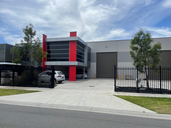 32 Naxos Way Keysborough VIC 3173 32 Naxos Way Keysborough VIC 3173