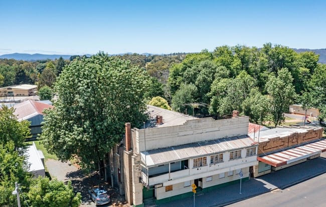 67 Pioneer Street Batlow NSW 2730 67 Pioneer Street Batlow NSW 2730