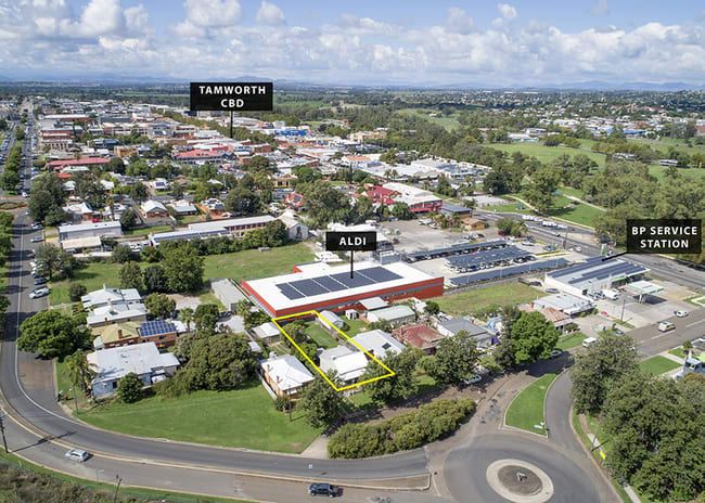 11 Macquarie Street Tamworth NSW 2340 11 Macquarie Street Tamworth NSW 2340