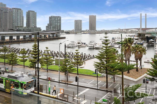 305/198 Harbour Esplanade Docklands VIC 3008 305/198 Harbour Esplanade Docklands VIC 3008