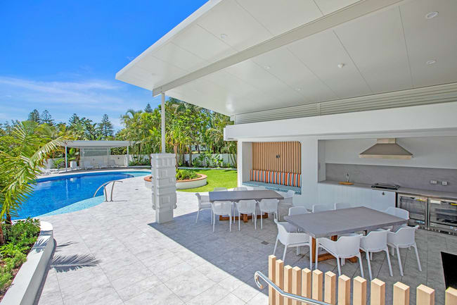 Main Beach QLD 4217 Main Beach QLD 4217